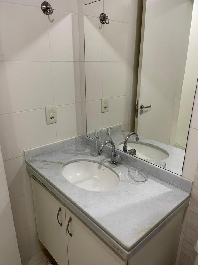 Apartamento Com Varanda E Piscina カボ・フリオ エクステリア 写真